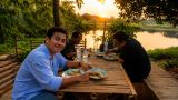 Teras Senja Tepi Danau, Tempat Makan Santai di Cisauk