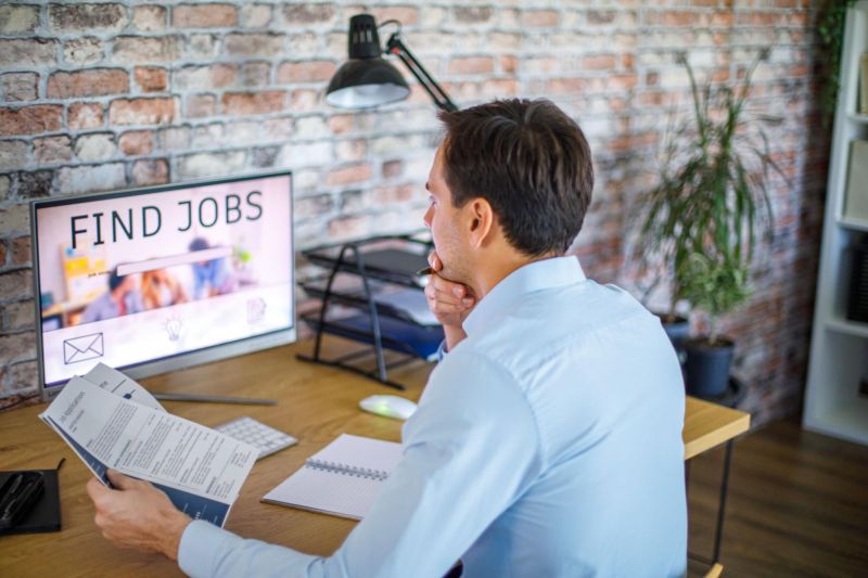 Fresh Graduate Sulit Kerja? 10 Cara Cepat Dipanggil HR 2026