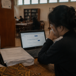 Sarjana tapi Menganggur Berjamaah? Siasat Bertahan Hidup Mahasiswa Semester Akhir dari Jebakan Ekspektasi Industri