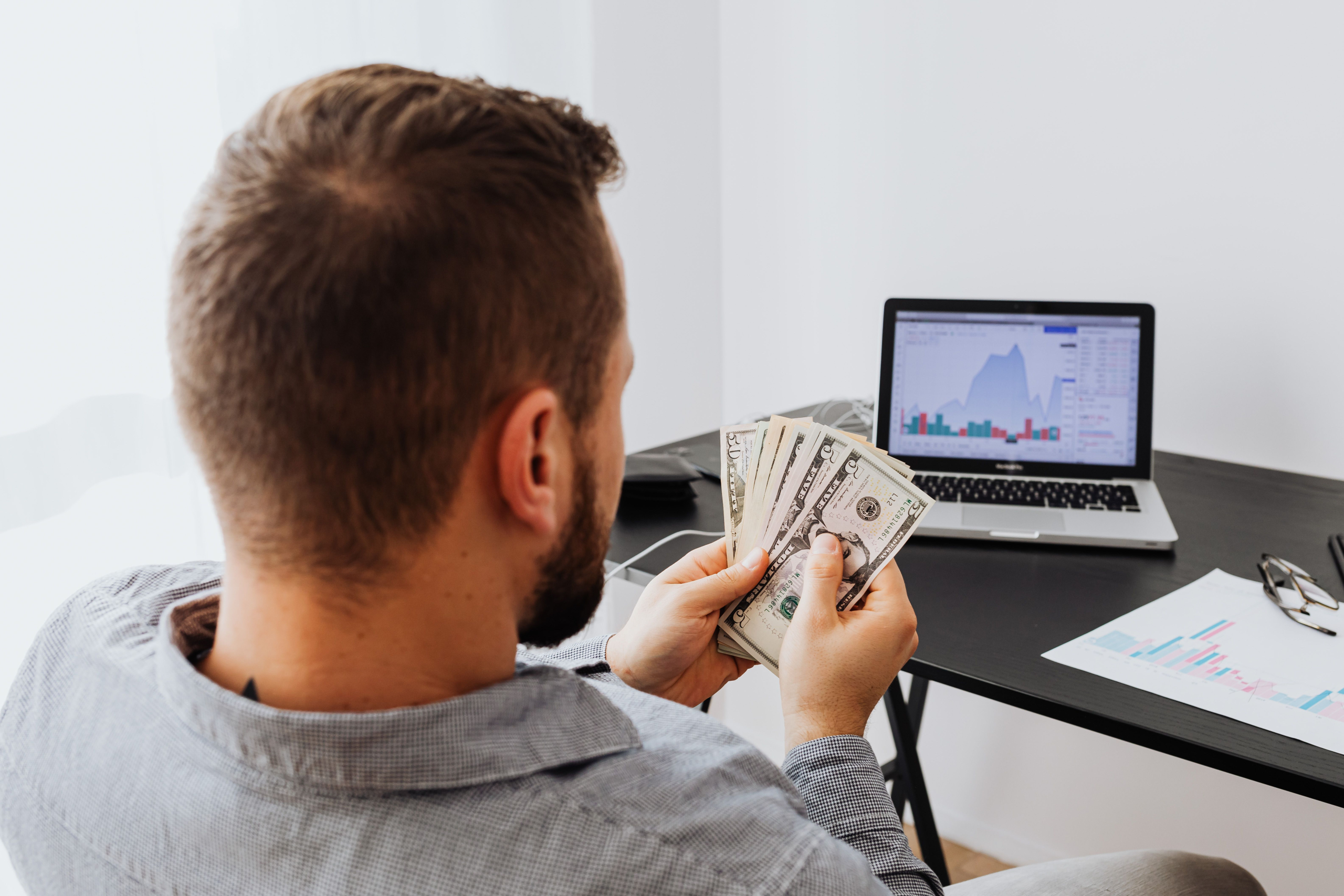 Ilustrasi investasi modal kecil mulai dari Rp10.000 aman terdaftar OJK