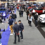 Suasana pameran otomotif GIIAS 2026 dengan kendaraan baru dan teknologi mobil masa depan