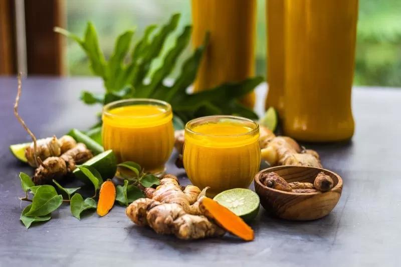 Herbal Indonesia berupa jamu tradisional dengan bahan tanaman obat Nusantara