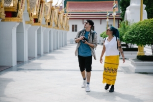 Wisatawan Indonesia menikmati liburan hemat di Asia tahun 2026