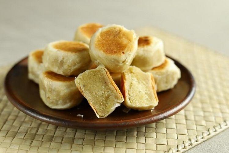 Bakpia Pathok khas Yogyakarta sebagai oleh-oleh favorit wisatawan dari berbagai daerah.